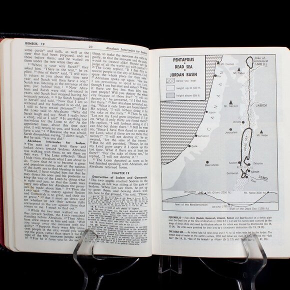 Saint Joseph Edition The New American Bible Leather Cover Family Record Section - Picture 8 of 10